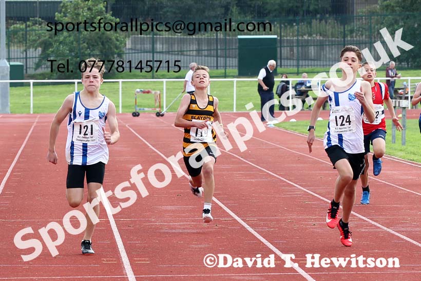 Mens and Boys 200 metres, 2021 North Eastern Track and Field Champs., Middesbrough. Photo: David T. Hewitson/Sports for All Pics